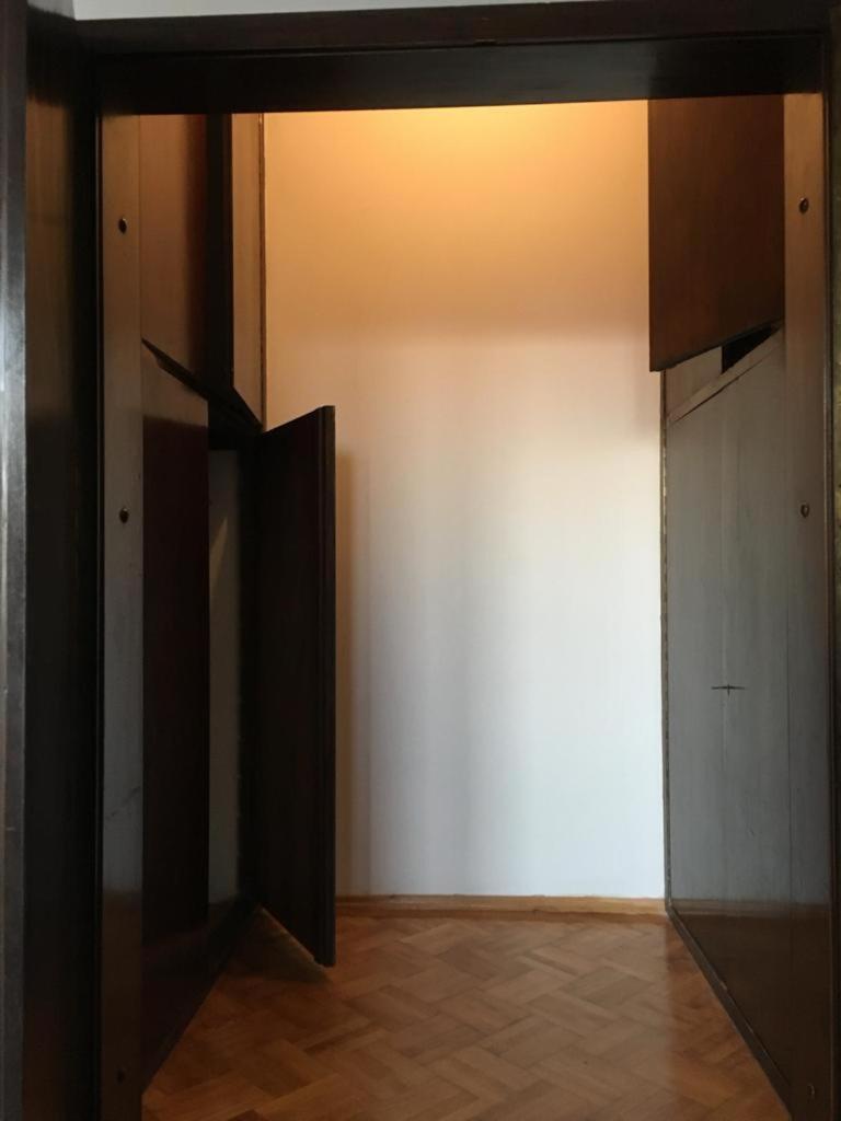 Central Studio Across From Intercontinental Букурещ Екстериор снимка