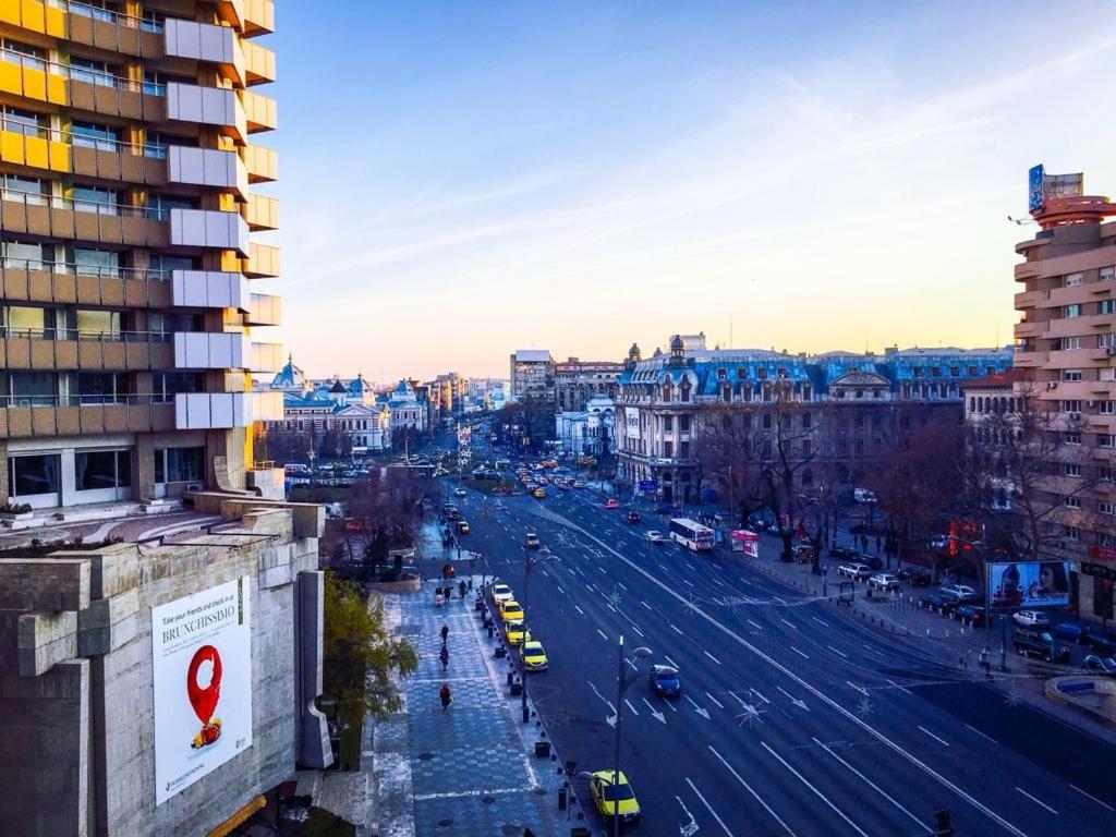 Central Studio Across From Intercontinental Букурещ Екстериор снимка